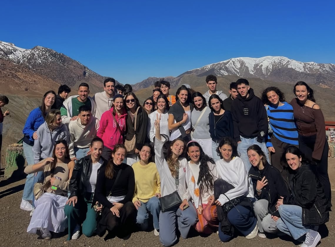 Grupo Eclipso en las montañas